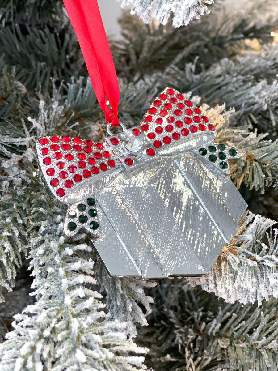 A Gift Ornament